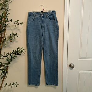 Abercrombie and Fitch 90’s Ultra High Rise Straight Jeans